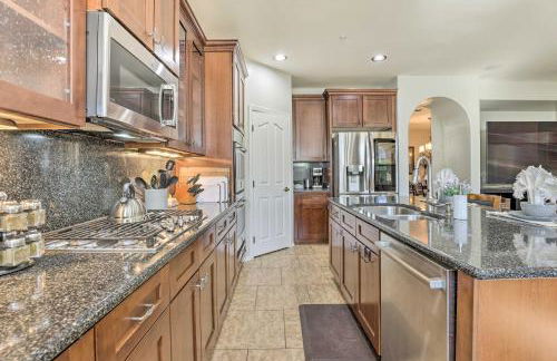 Game Room, Serene Backyard! Luxe Goodyear Home - Foto 12