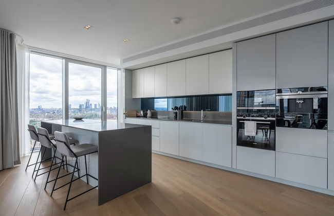 Deluxe Riverside Apartment With City Views - Foto 5