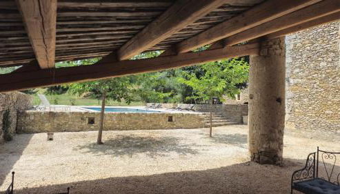 Beautiful Farmhouse with large swimming pool within walking distance of a charming, lively village - Foto 4