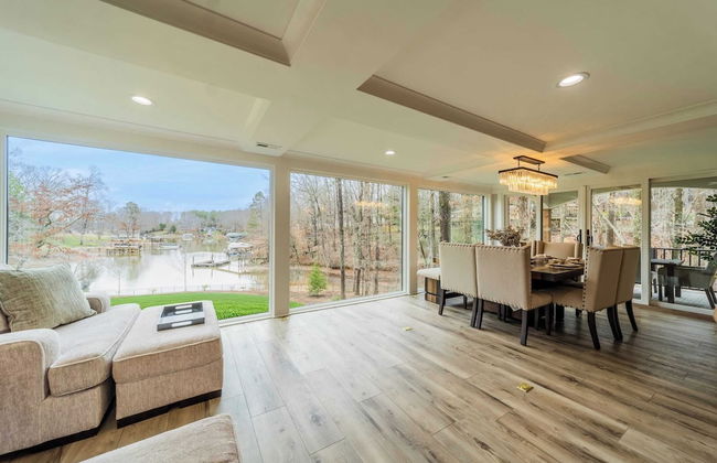 Take it to the Bank! by Avantstay New Pool + Hot Tub Sleeps 16 - Foto 7