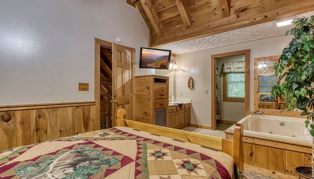 Er50 - Creekside - Great Location. Close To All The Action! 2 Bedroom Cabin by RedAwning - Foto 3, Habitación