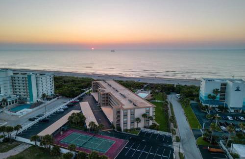 Cocoa Beach Towers - Oceanfront Resort with Heated Pool, Tennis Steps from the Pier - Foto 42
