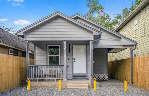 HTX Ultra Chiic Suite #1 - Photo 17