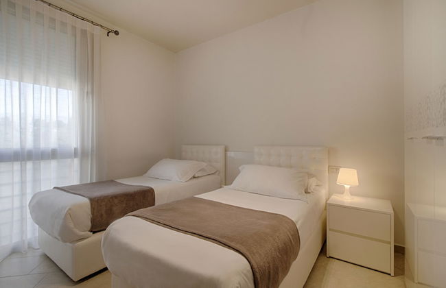 The Rooms Apartments Tirana - Photo 14