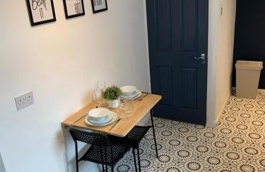 Windsor 4 - Spacious beautiful 4 bdrm maisonette nr Ncle free wifi free parking - Foto 8