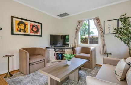 Grapevine Cottage by Avantstay Hobby Vineyard + Firepit - Foto 17