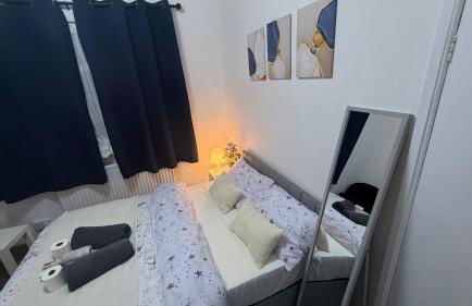 Pat Signature Stays - Photo 15