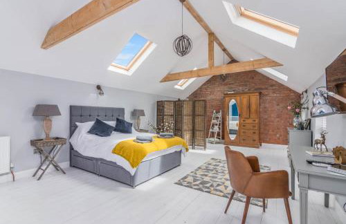 Rainbow House - Entire Place - Photo 4