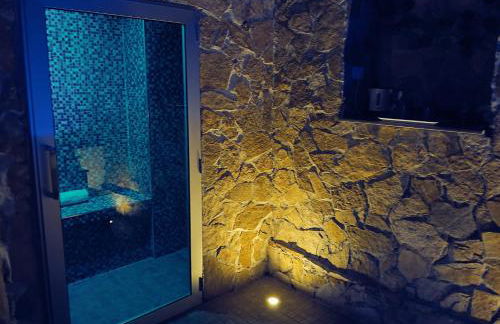 SPA SUITE SICILIA - Intera casa con spa privata Jacuzzi Sauna Bagno di Vapore - Foto 3