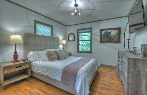 WET FEET RETREAT - Cottage on Lake Blue Ridge - Foto 36