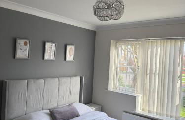 Rhuddlan 5-Bed House Sleeps 7 Pet-Friendly - Photo 10