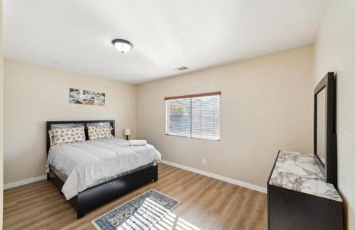 Charming Pet-Friendly Getaway in Sunny Beaumont home - Foto 32