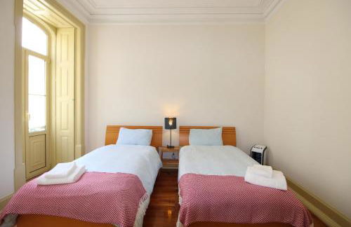 Casa 11 Cravos by LovelyStay - Foto 39