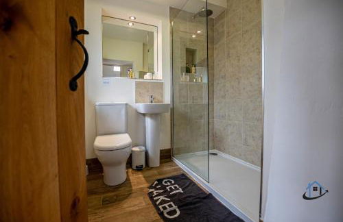The Old Plough, mix of 1 bed and 3 bed units, rustic charm, super king bed or twins, en-suite, secure parking - Foto 7