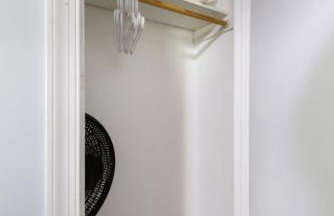 Next Stop! Comfort! 3 BR Near Amtrak Station! - Foto 20