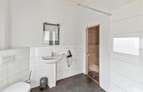 Lovely Home In Krems Iiwarderbrück - Foto 10