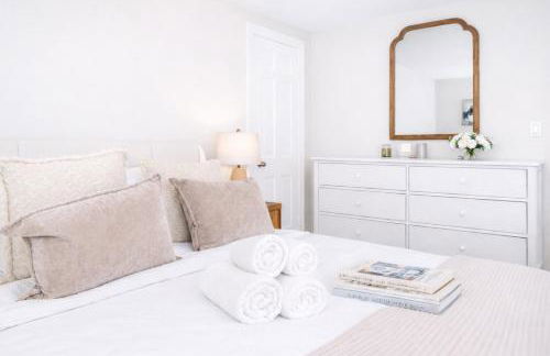 New Haven Staycation Near Yale Washer and Dryer Groups - Foto 14