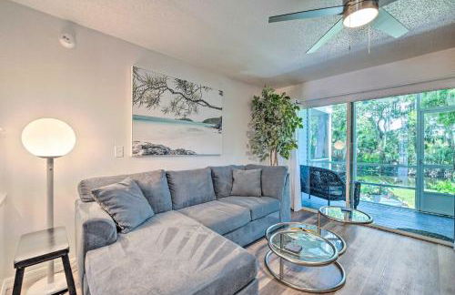 Old Florida Setting with Kayaks and Fishing Poles - Foto 6