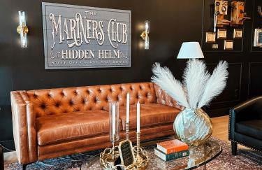 Villa Valbuena Palm Oasis In-Laws Quarters 4-Story Unit With Rooftop Retreat - Photo 3