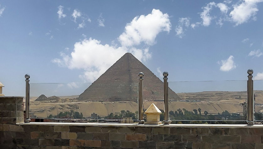 pyramids tower view inn - Foto 1, Imagem principal