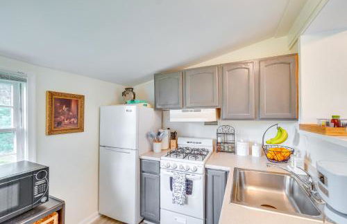 Hike, Sip and Explore Charming Waterford Cottage! - Foto 10