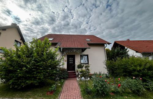 Villa L & S - Gemütliche Ferienwohnung im Grünen bei Dresden - Photo 15