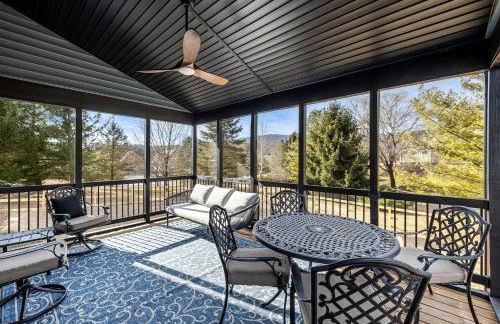 Bright Mountain Cabin with Game Room & Golf Course Views Near Hedgesville, West Virginia - Foto 5