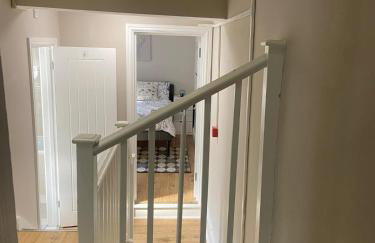 Cosy London Home with 2 Bedrooms - Foto 25