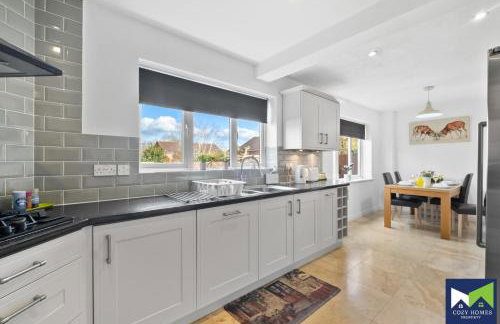 SPACIOUS, Quiet, 5 Bed 2 Bath House with Free Parking, near NEC, Airport & Solihull - Foto 13