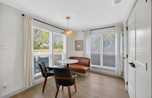 Walk to stadium! Cozy 2BR home - historic district - Photo 33