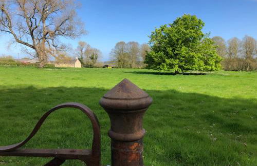 North Lodge - Photo 8