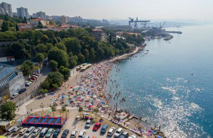 Aura Apartment - Photo 32