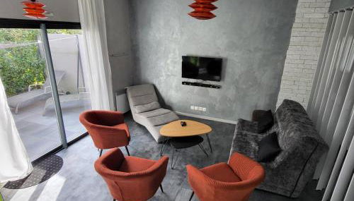 EMLAVIE - Maison familiale OU Loft SPA - à 3km Futuroscope - Foto 2