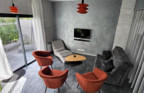 EMLAVIE - Maison familiale OU Loft SPA - à 3km Futuroscope - Foto 2