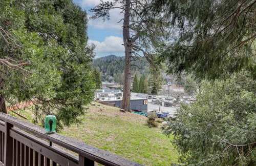 Crestline Home with Private Hot Tub Steps to Lake! - Foto 33