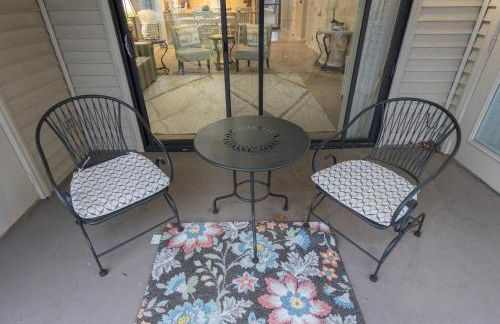 2BR Penthouse Condo - 2 Pools - Close to the Strip - Stairs Required - FREE TICKETS INCLUDED - FHC-24 - Foto 18