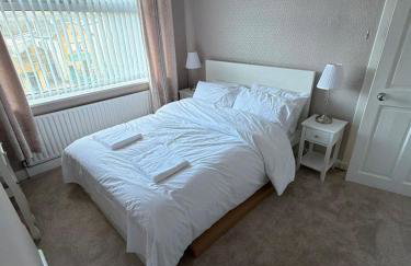 2 Bed house - Brighouse close to McDonalds and B&M - Foto 16
