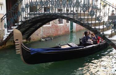 Elegant apartment with LIFT in historical 1600 Palace, a few min walk from San Marco Square - Foto 56