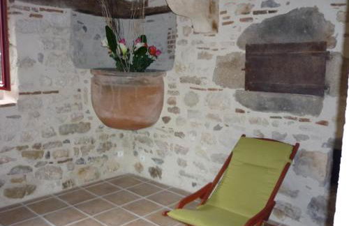 Gîte paisible à Ébreuil avec jardin, animaux acceptés - FR-1-489-19 - Foto 5