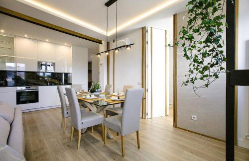 El Cielo: Lujoso Ático en Madrid Centro - Photo 4