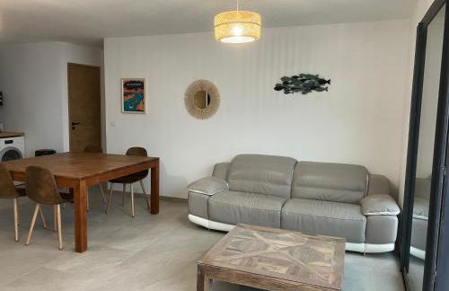 T2 vue sur le port jacuzzi terrasse et parking - Foto 28