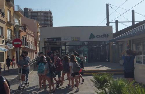 Luxury Apartment Accommodation, next to beach & train station Calella - Foto 26