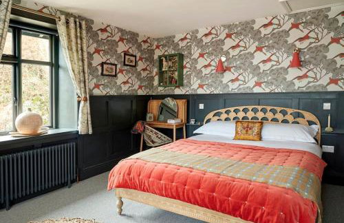 Ty Pandy Eclectic Luxury Family cottage Sleeps 8 adults and 2 children - Photo 65