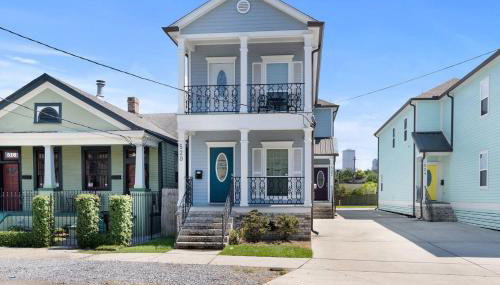 Mid-City 4BR w Pool Near Streetcar - Foto 3