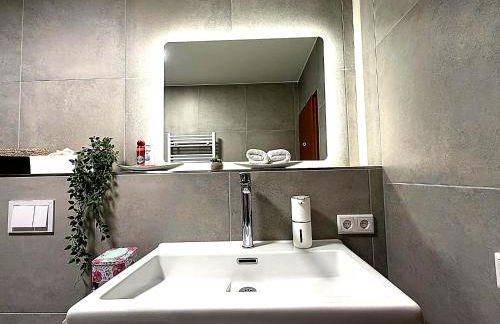 Familienfreundliche Ferienwohnung mit Garten & Spielplatz nahe Nürnberg und 15 Min zum Playmobil FunPark - Foto 14