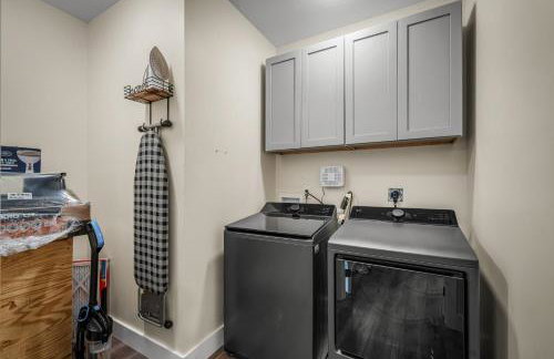 Melody Ridge Downtown with Fast WiFi, King Suite, Soaking Tub - Foto 24