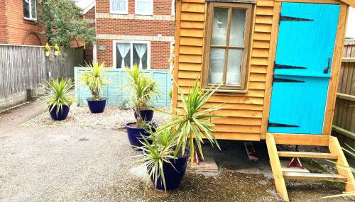 The Sashes - Stylish Apartment - FREE Parking - Ultrafast WIFI - Smart TV - Netflix - sleeps up to 6! Close to Poole Town Center & Sandbanks & Bournemouth - Foto 2