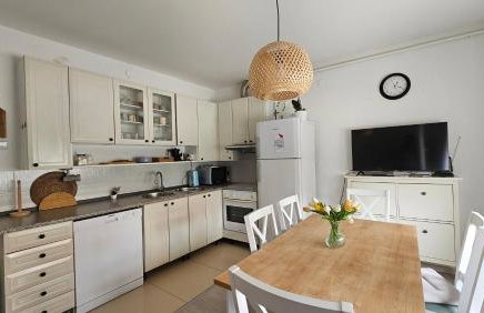 St Anthony's House with Parking - Foto 1