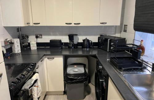 Beautiful 2-bedroom in Grays close to Lakeside - Foto 24