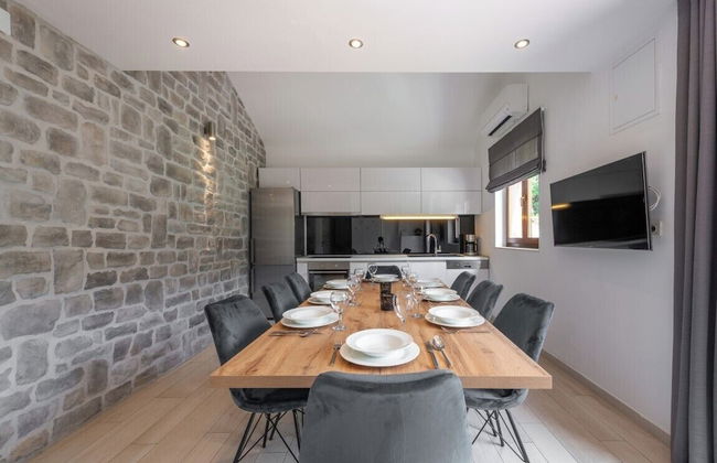 Holiday Home with Private heated Pool, Sea view & Basketball Court - Foto 14